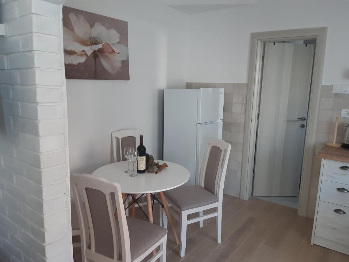 Old Marine House Apartment Tivat Exterior photo