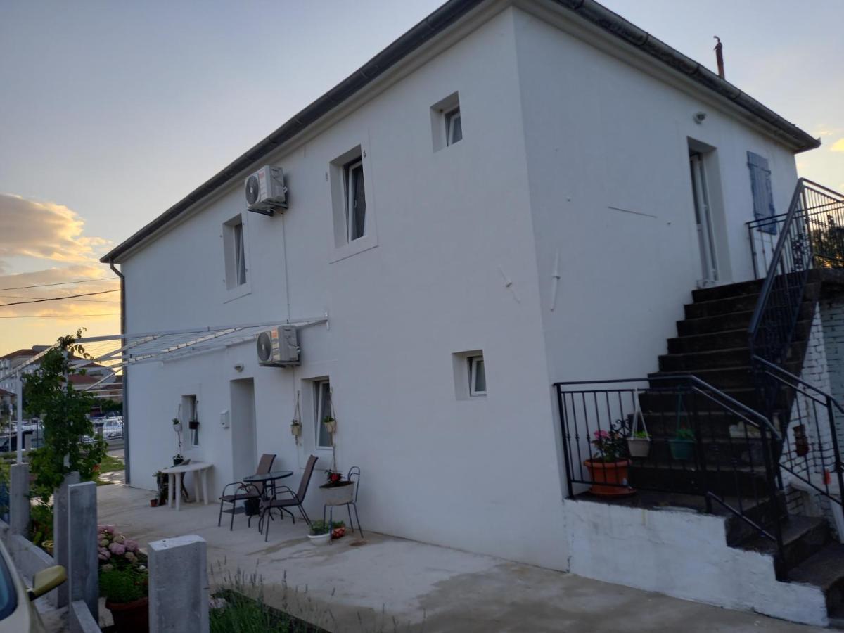 Old Marine House Apartment Tivat Exterior photo