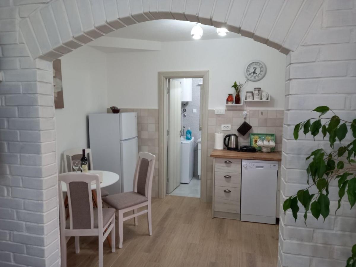 Old Marine House Apartment Tivat Exterior photo
