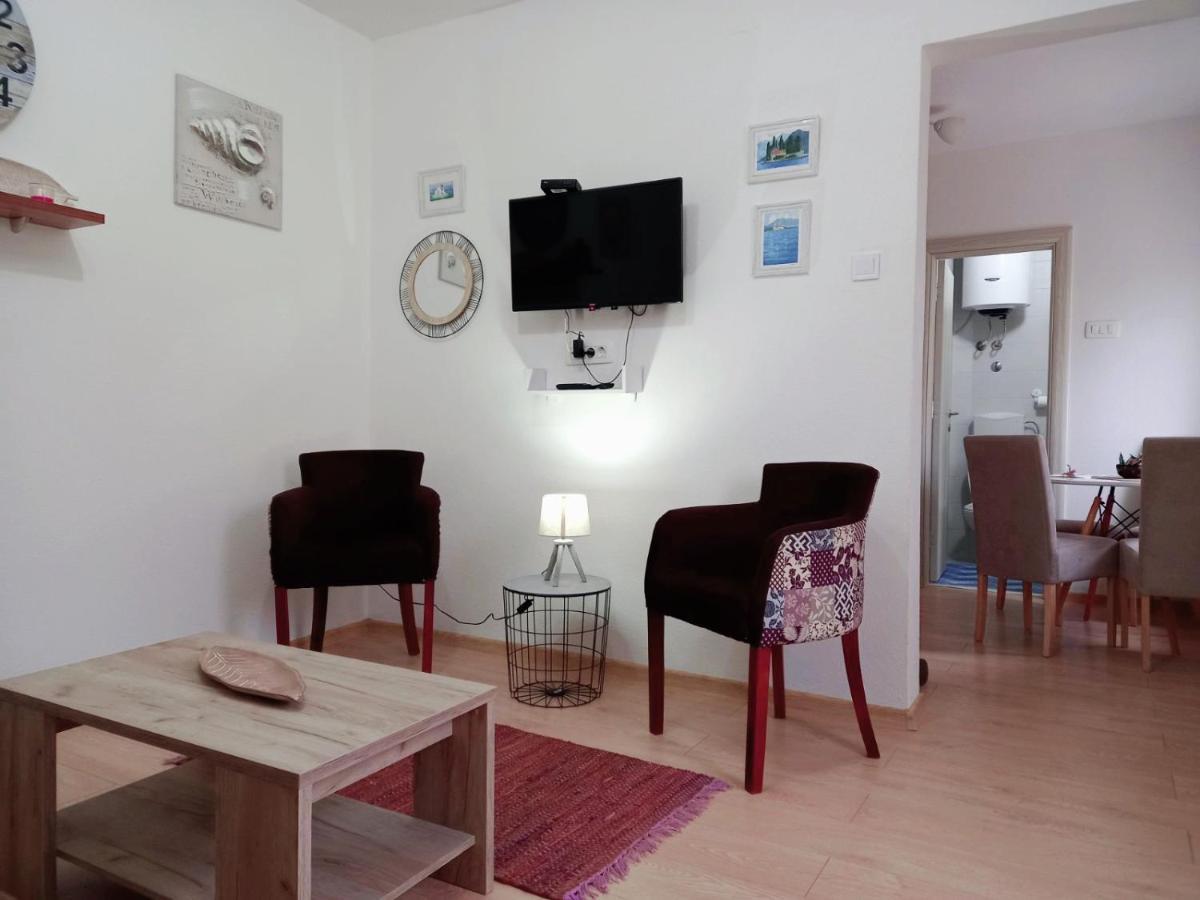 Old Marine House Apartment Tivat Exterior photo